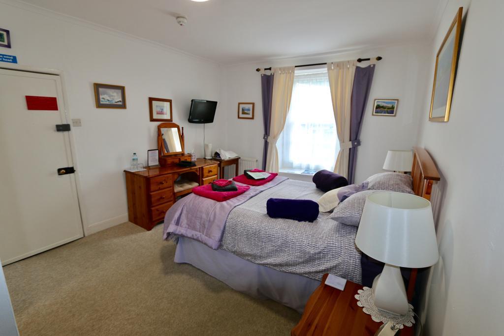 The Old Bakehouse Bed & Breakfast Colyton Dış mekan fotoğraf