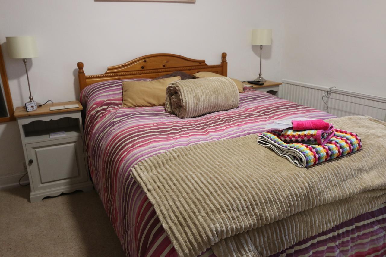 The Old Bakehouse Bed & Breakfast Colyton Dış mekan fotoğraf