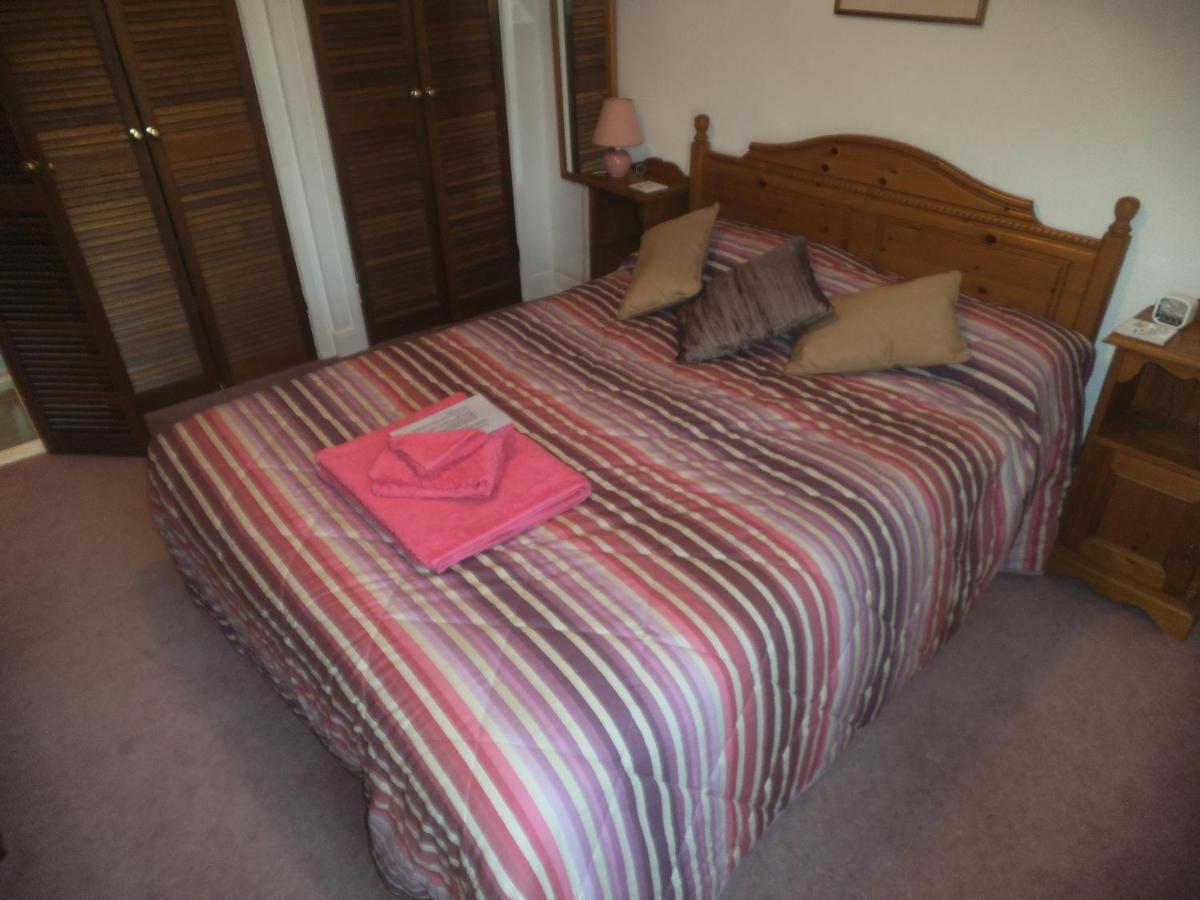 The Old Bakehouse Bed & Breakfast Colyton Oda fotoğraf